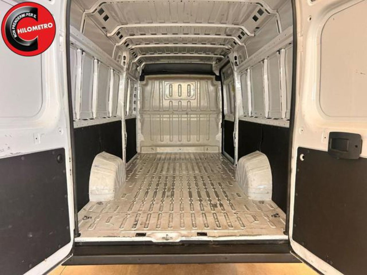Fiat Ducato Cabinato cassonato L4 2.2 diesel 180cv (12)