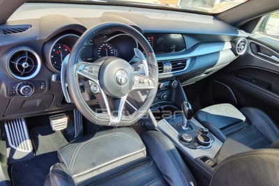 Alfa Romeo Stelvio Stelvio 2.2 Turbodiesel 210 CV AT8 Q4 Executive (9)
