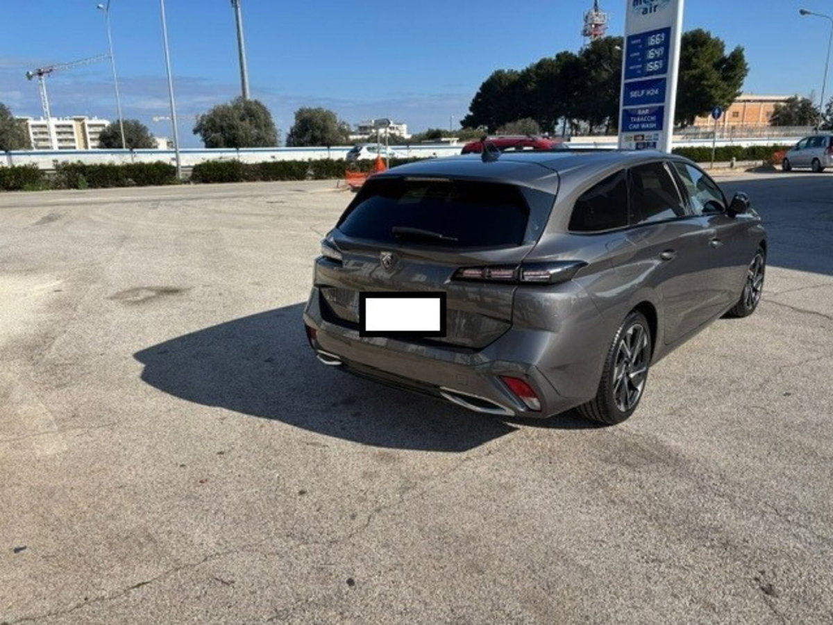 Peugeot 308 SW BlueHDi 130 S&S EAT8 Allure Pack (3)