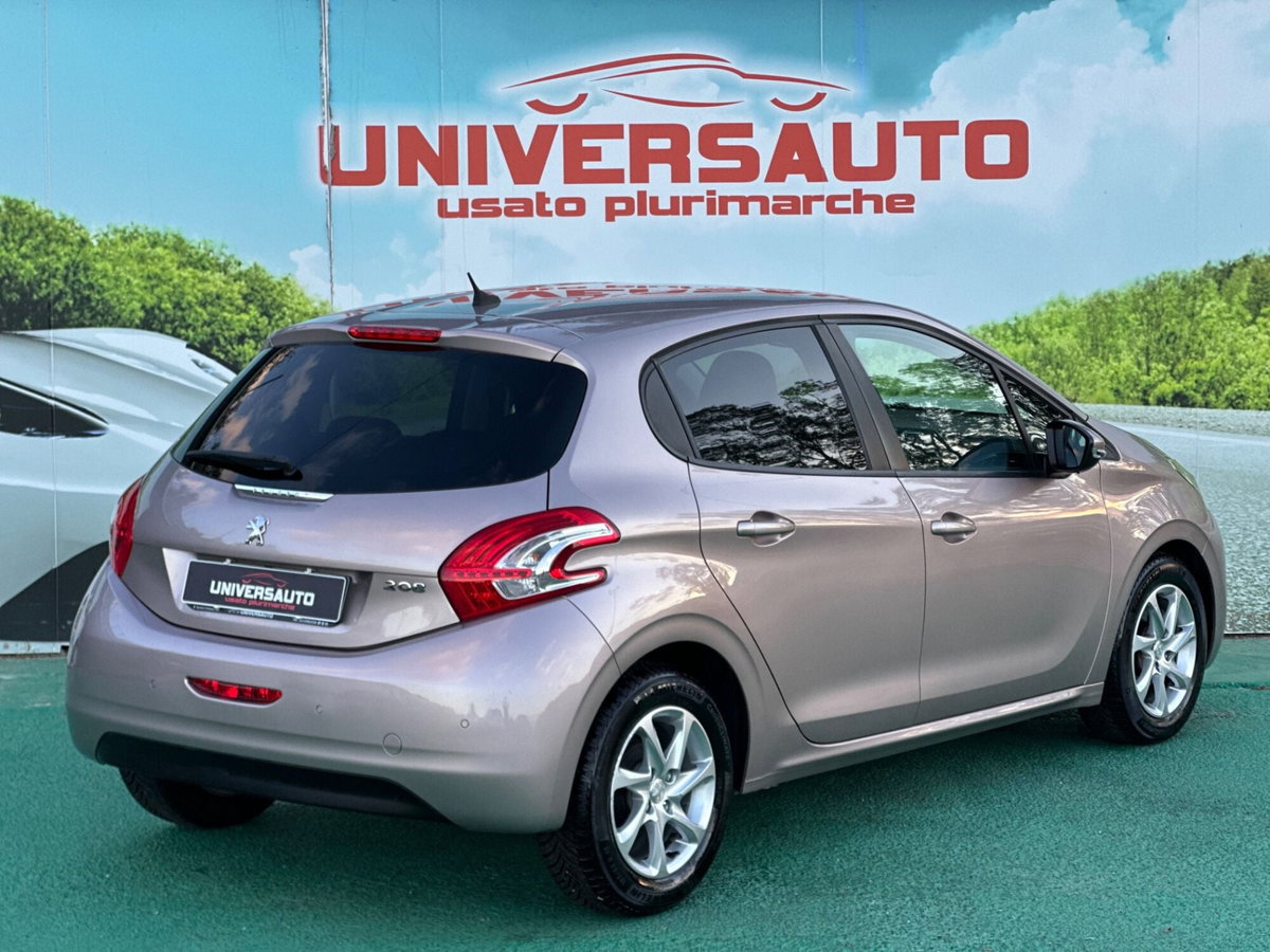 Peugeot 208 VTi 82 CV 5 porte Allure (3)