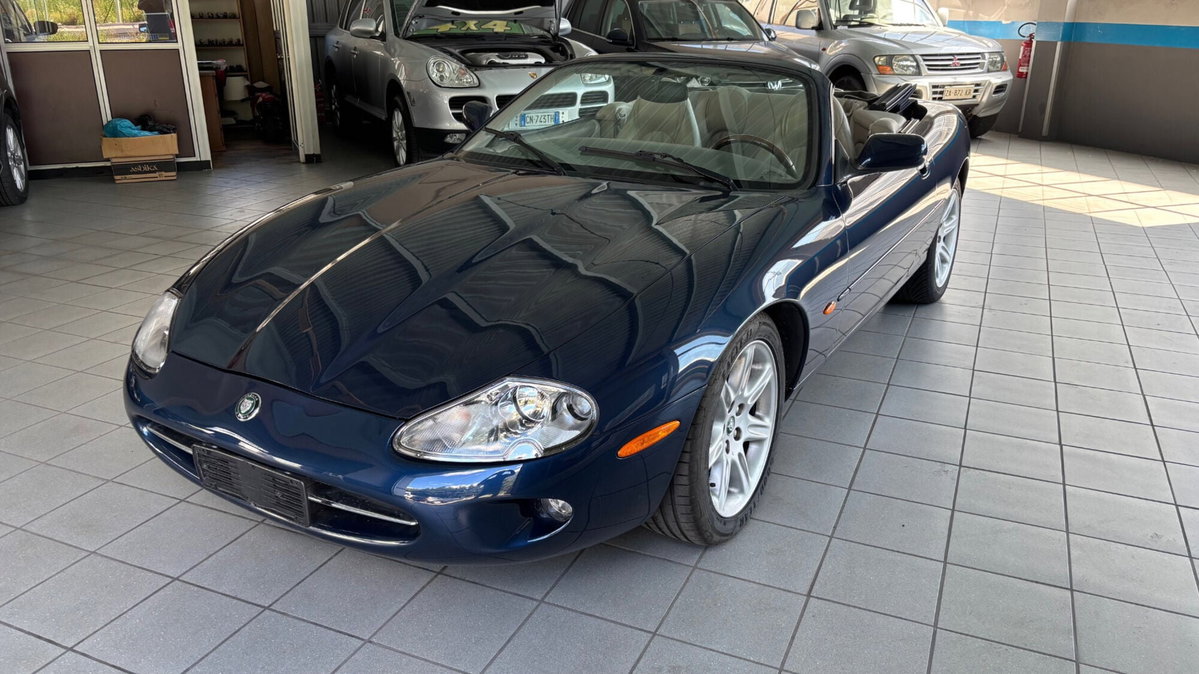 Jaguar XK 5.0 V8 Convertibile (2)