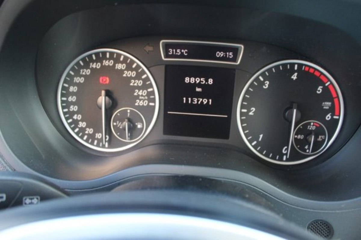Mercedes-Benz Classe B 180 CDI Executive (8)
