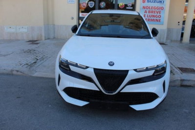 Alfa Romeo Junior 1.2 ibrida 145cv edct6 (5)