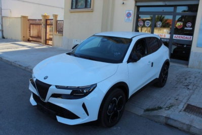 Alfa Romeo Junior 1.2 ibrida 145cv edct6 (6)