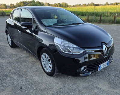 Renault Clio 1.5 dCi 8V 75CV 5 porte Costume National usata