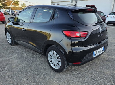 Renault Clio 1.5 dCi 8V 75CV 5 porte Costume National (16)