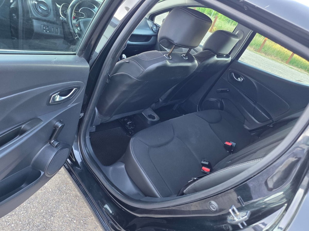 Renault Clio 1.5 dCi 8V 75CV 5 porte Costume National (19)
