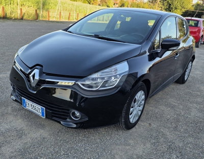Renault Clio 1.5 dCi 8V 75CV 5 porte Costume National (2)