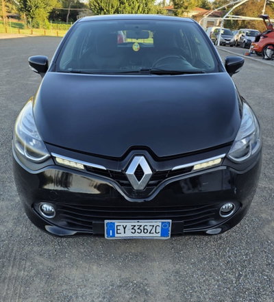 Renault Clio 1.5 dCi 8V 75CV 5 porte Costume National (3)