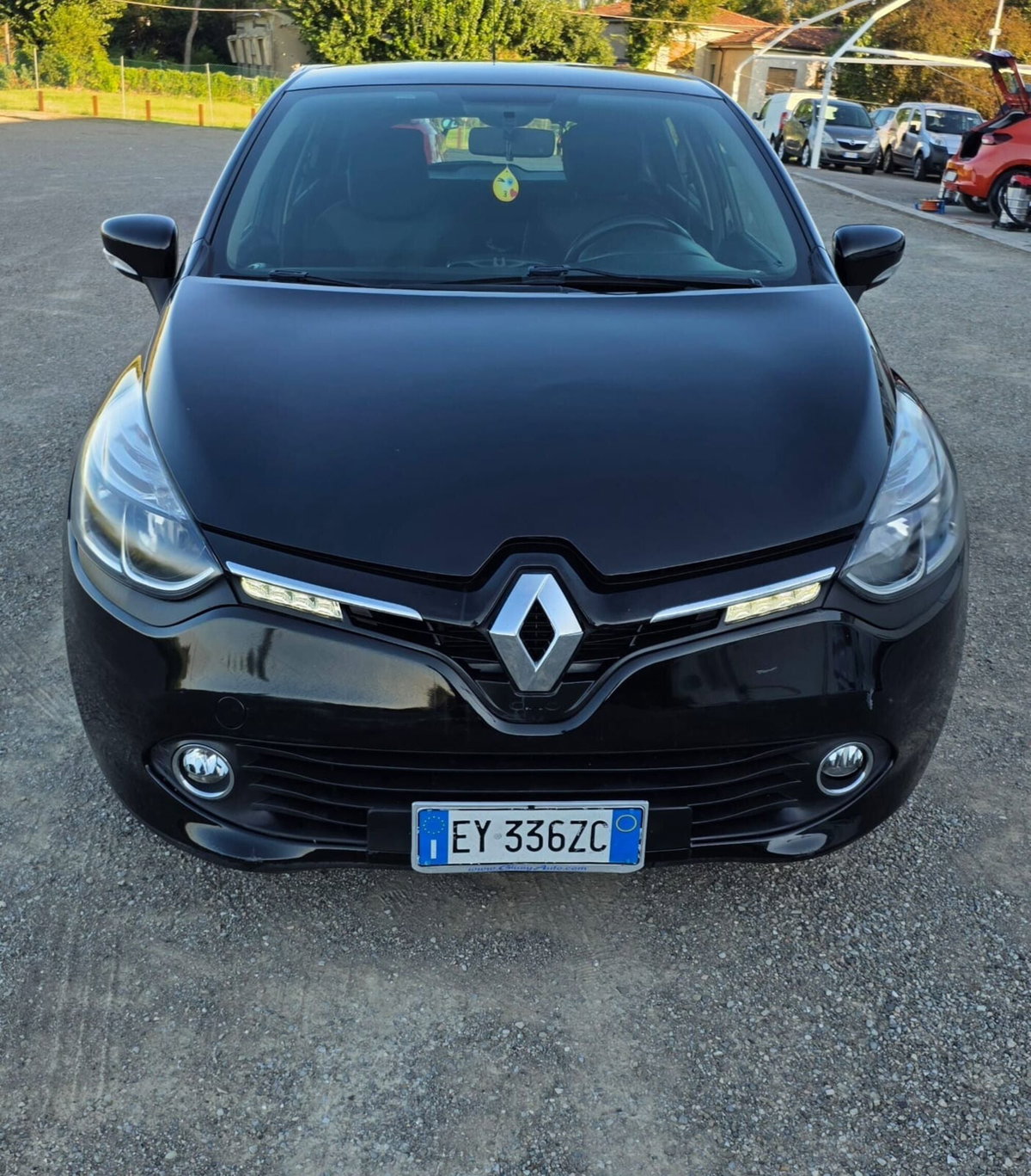 Renault Clio 1.5 dCi 8V 75CV 5 porte Costume National (7)