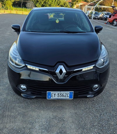 Renault Clio 1.5 dCi 8V 75CV 5 porte Costume National (7)