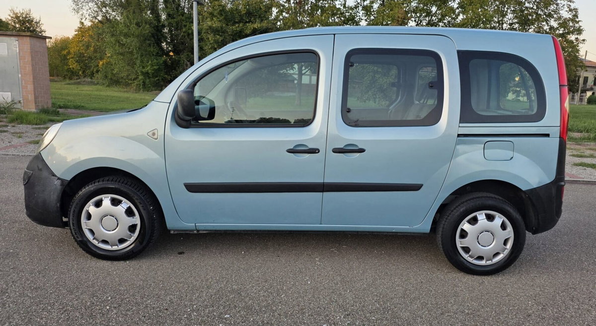Renault Kangoo 1.5 dCi 85CV 5 porte Dynamique (12)