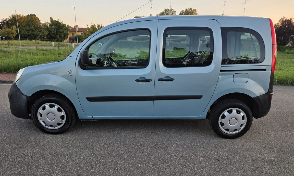 Renault Kangoo 1.5 dCi 85CV 5 porte Dynamique (14)