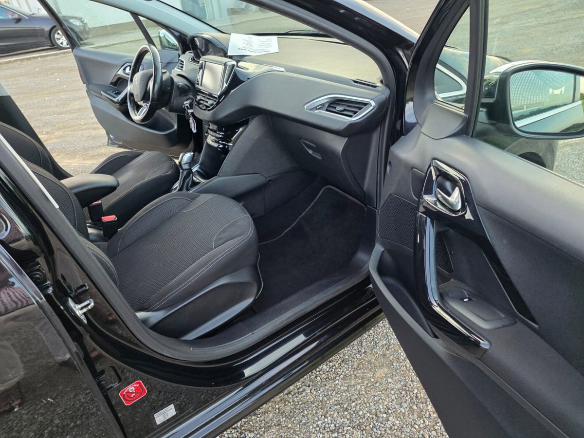 Peugeot 208 82 5p. GPL Allure (10)