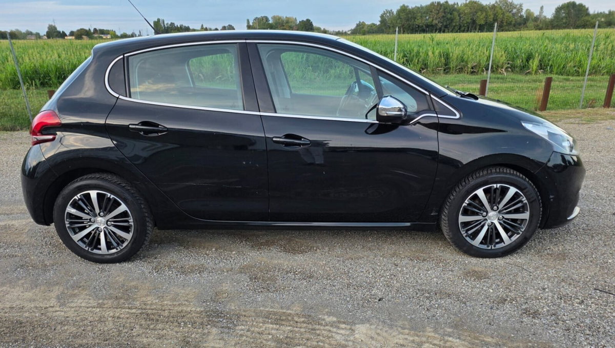 Peugeot 208 82 5p. GPL Allure (3)
