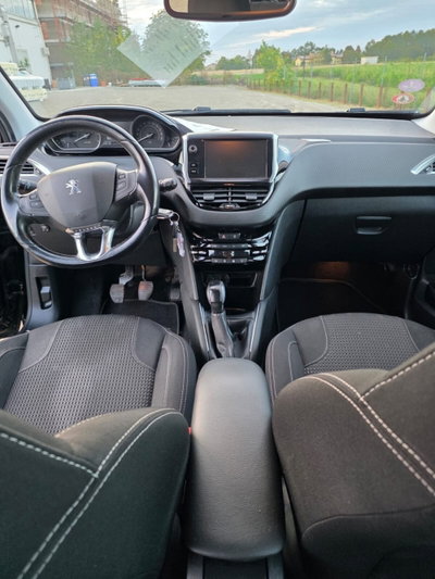 Peugeot 208 82 5p. GPL Allure (7)