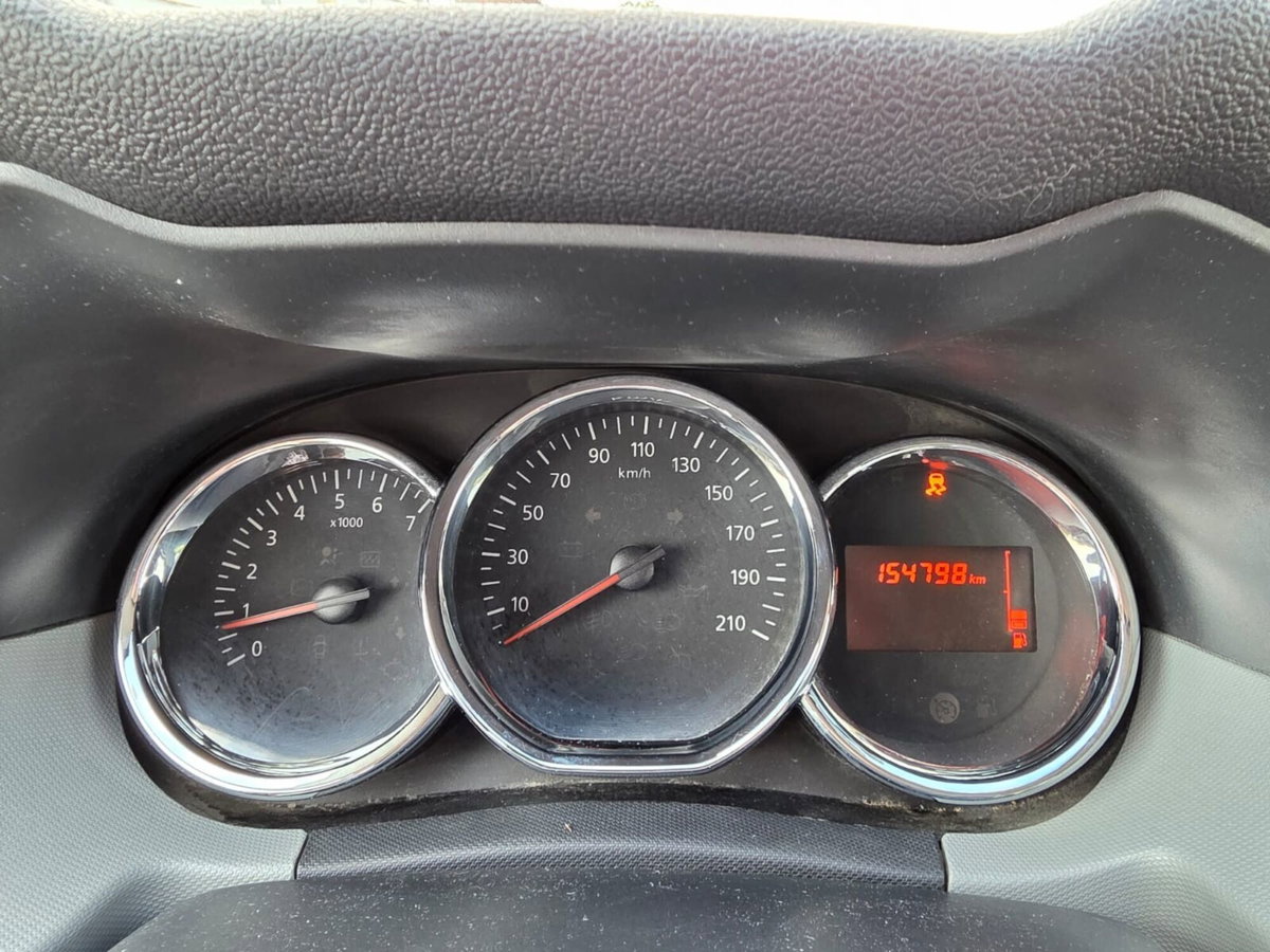 Dacia Duster 1.5 dCi 90CV 4x2 Ambiance (4)
