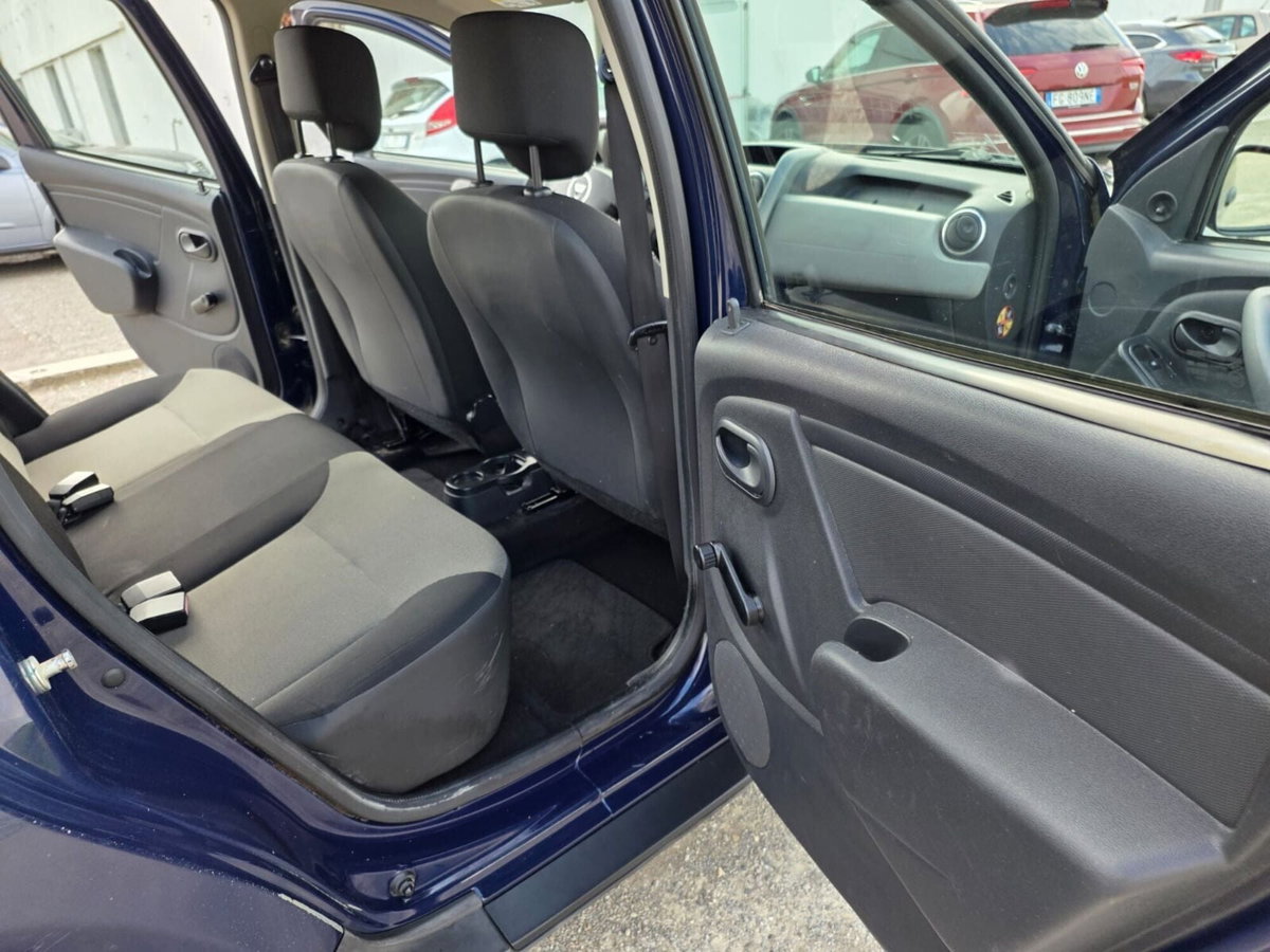 Dacia Duster 1.5 dCi 90CV 4x2 Ambiance (5)