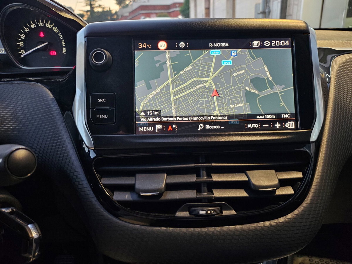 Peugeot 2008 100 Allure (16)