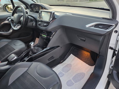Peugeot 2008 100 Allure (7)