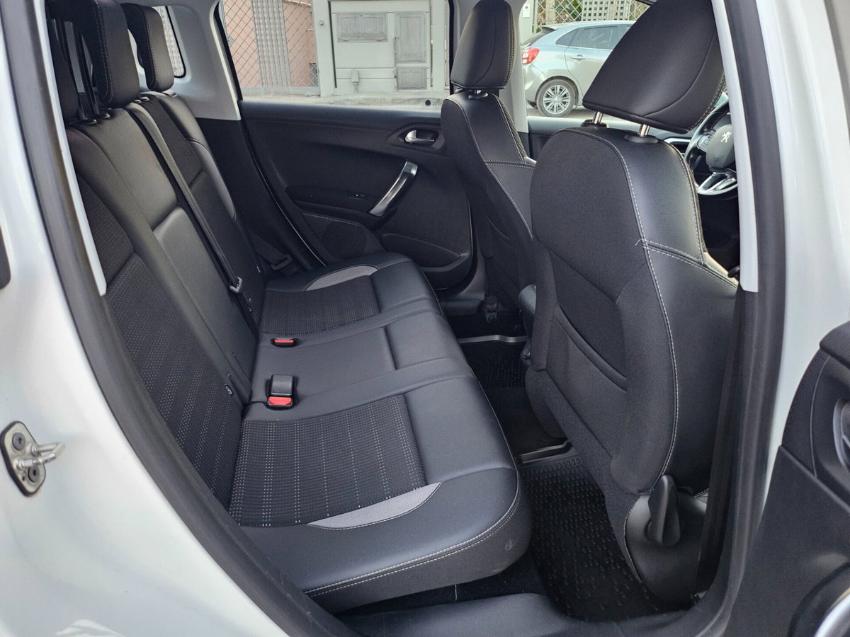 Peugeot 2008 100 Allure (9)