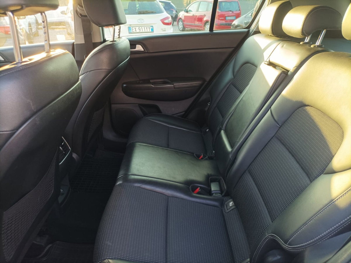 Kia Sportage 1.7 CRDI 2WD Cool (10)