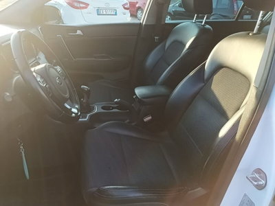 Kia Sportage 1.7 CRDI 2WD Cool (12)