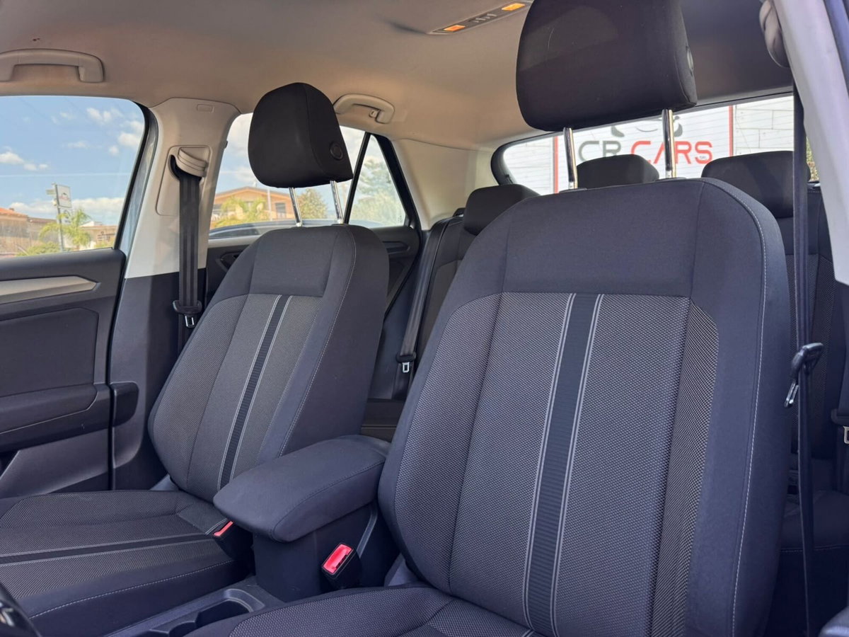 Volkswagen T-Roc 2.0 TDI SCR 150 CV DSG Sport BlueMotion Technology (9)
