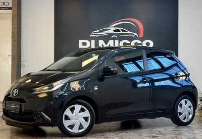 Toyota Aygo 1.0 VVT-i 69 CV 5 porte x-wave MMT usata