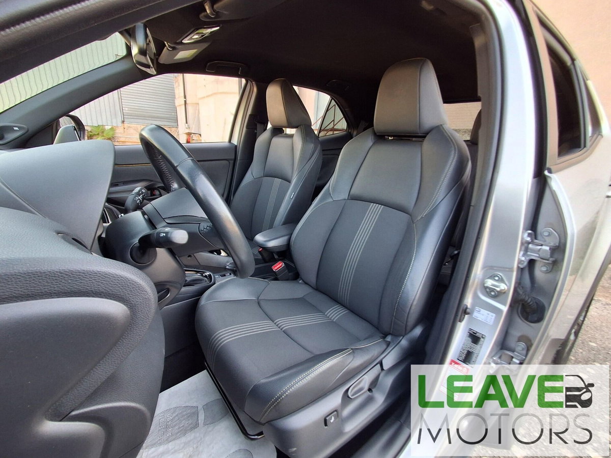 Toyota Yaris Cross 1.5 Hybrid 5p. E-CVT Lounge (16)