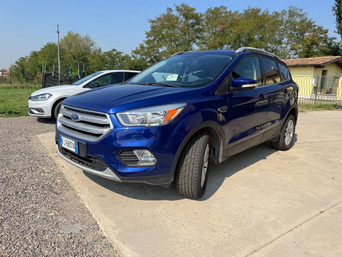 Ford Kuga 1.5 EcoBoost 120 CV 2WD (12)