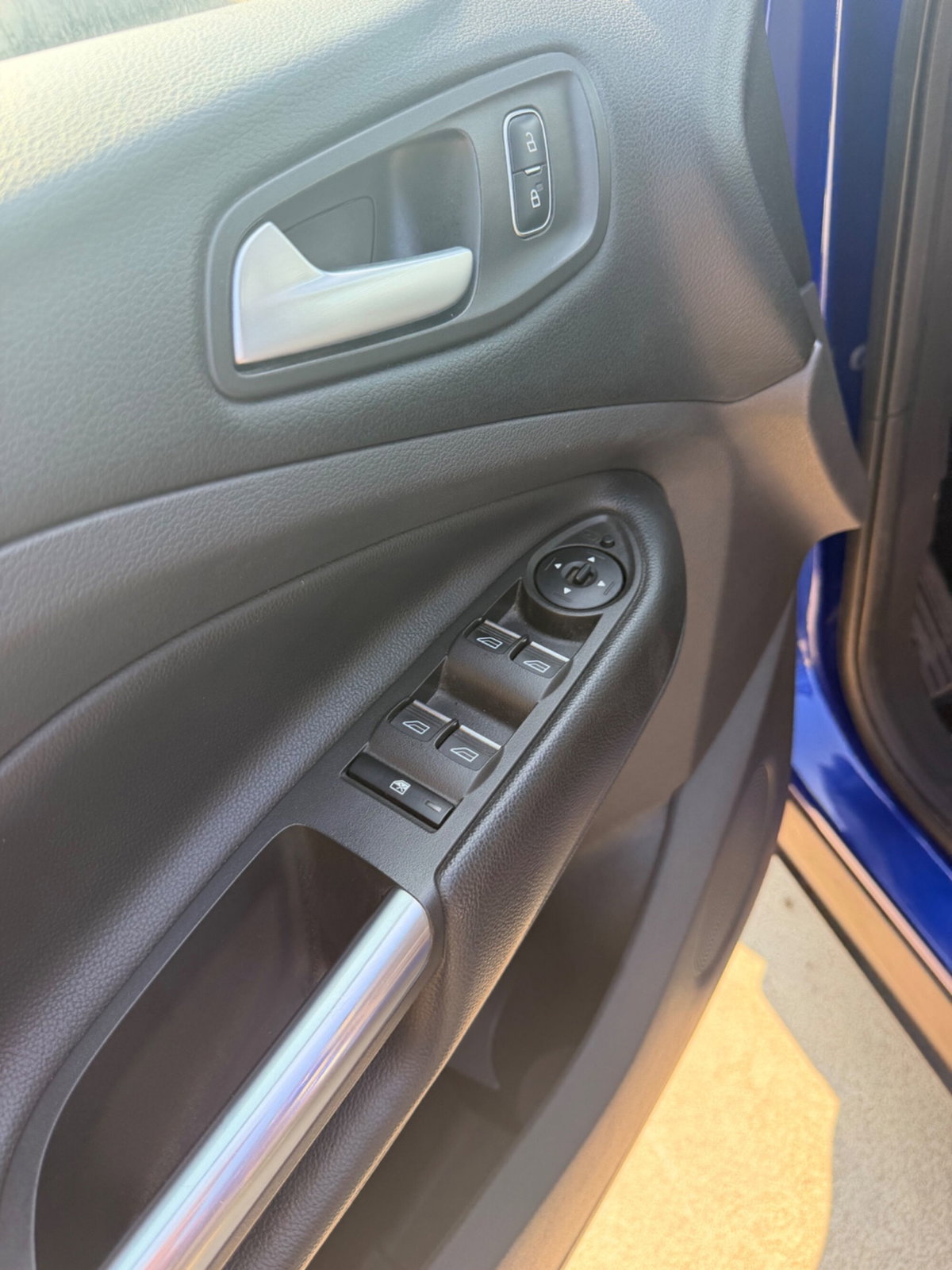 Ford Kuga 1.5 EcoBoost 120 CV 2WD (14)