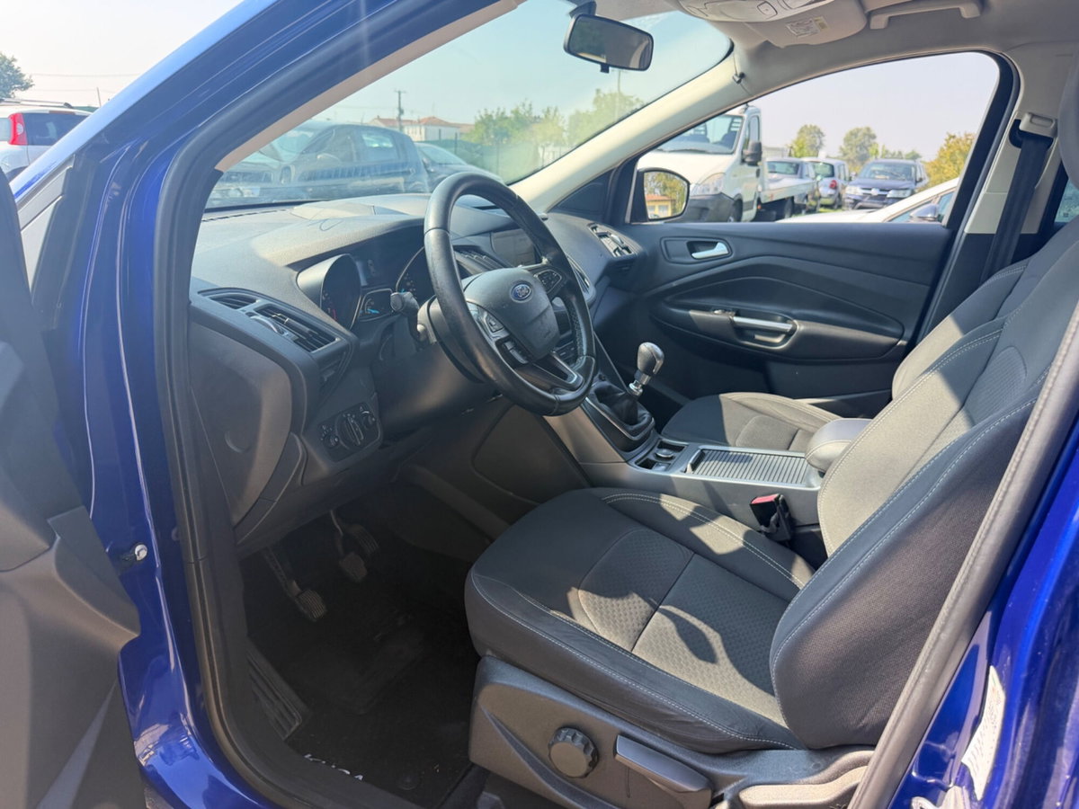 Ford Kuga 1.5 EcoBoost 120 CV 2WD (15)