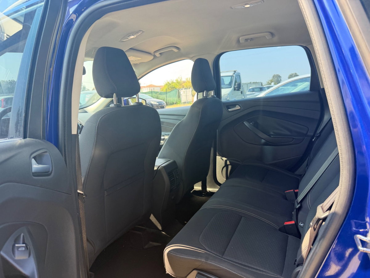 Ford Kuga 1.5 EcoBoost 120 CV 2WD (18)
