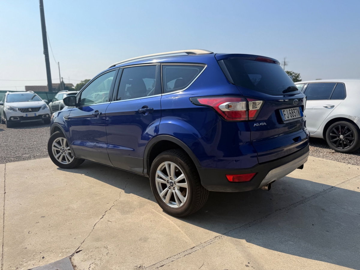 Ford Kuga 1.5 EcoBoost 120 CV 2WD (3)
