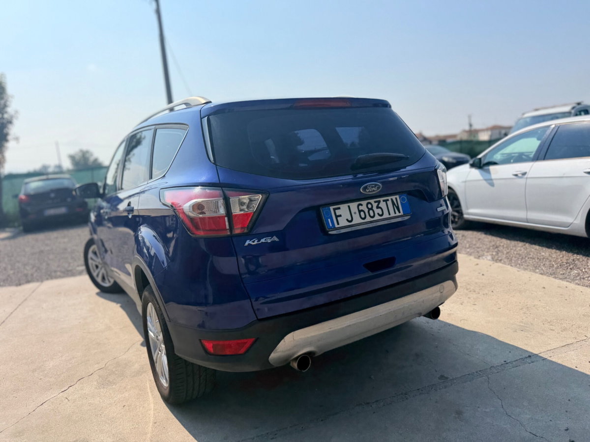 Ford Kuga 1.5 EcoBoost 120 CV 2WD (4)