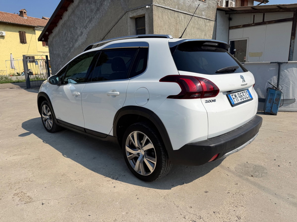 Peugeot 2008 Turbo 110 S&S Allure (5)