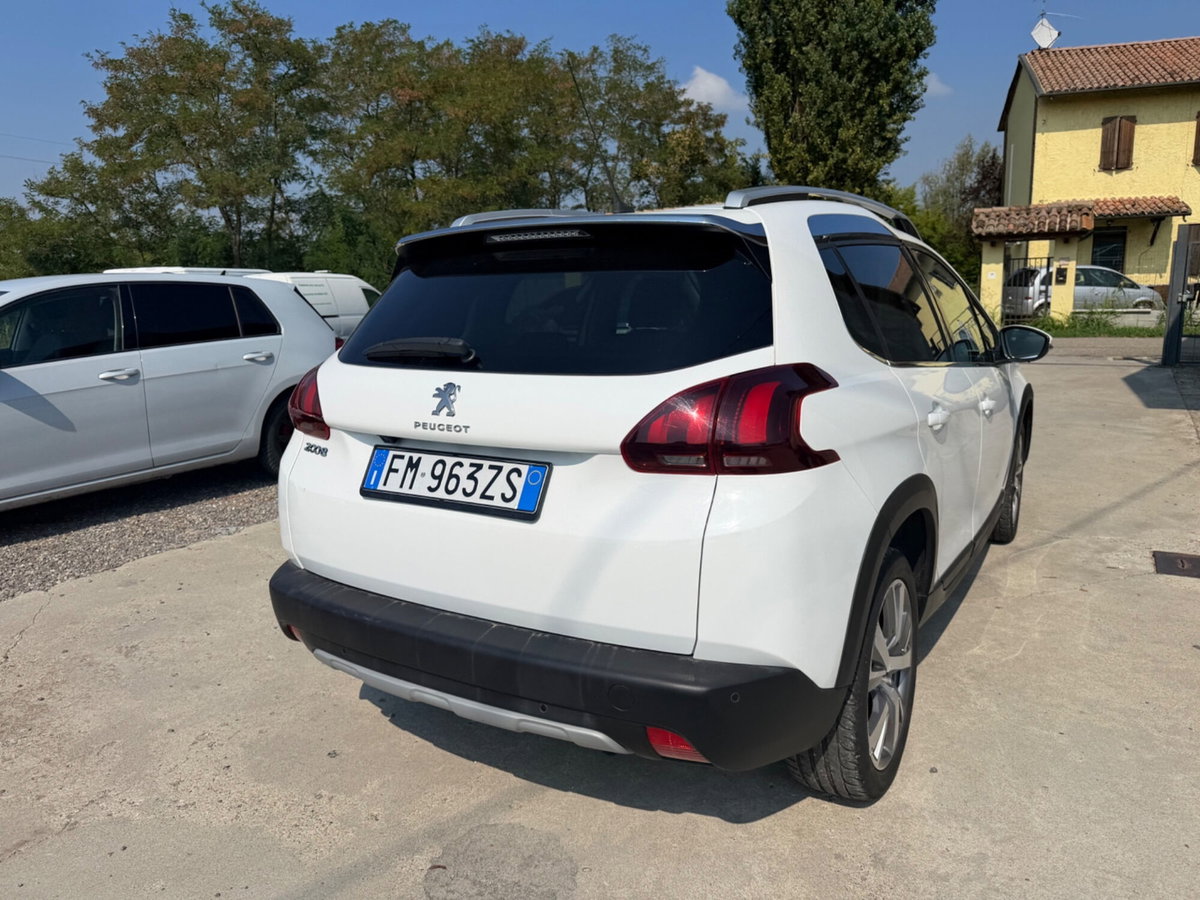 Peugeot 2008 Turbo 110 S&S Allure (7)