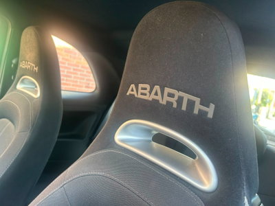 Abarth 595 595 1.4 Turbo T-Jet 145 CV (9)