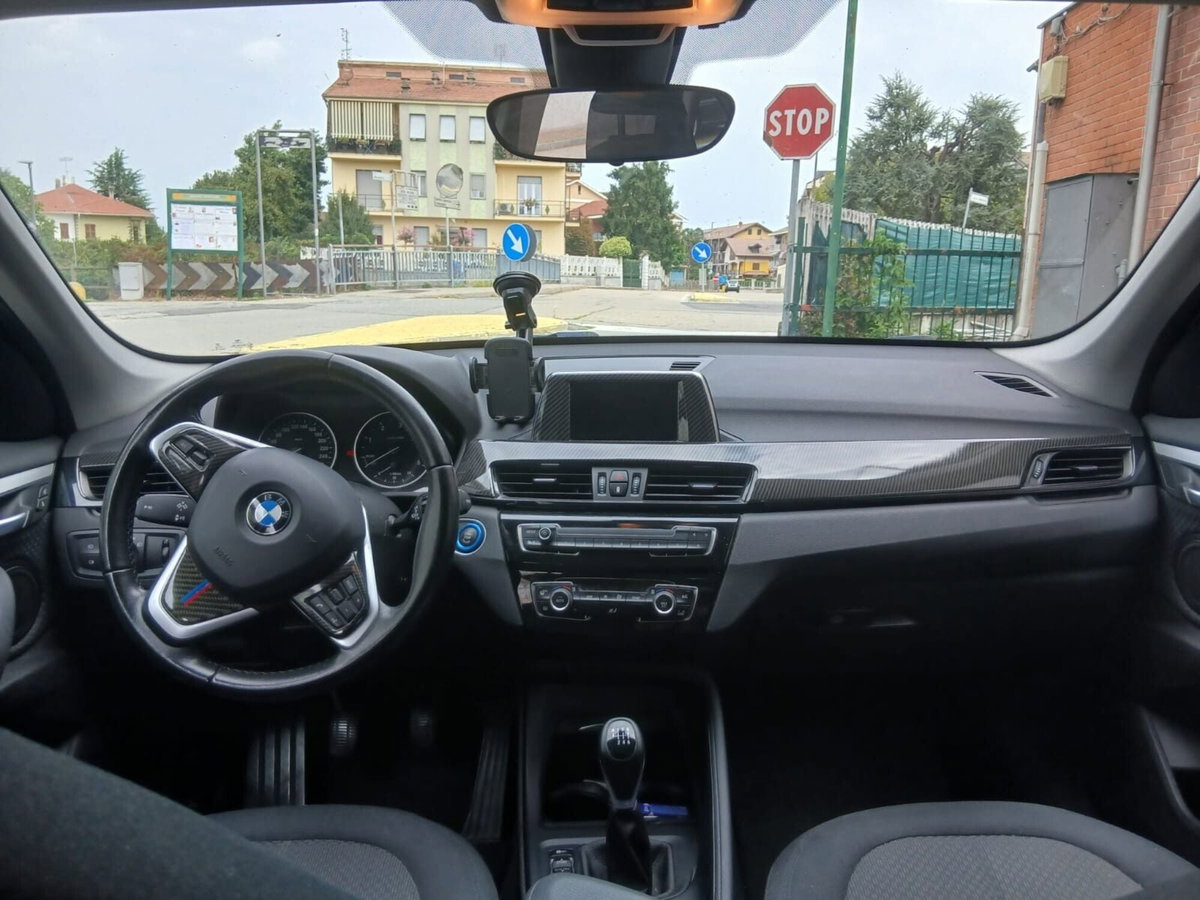BMW X1 sDrive18d Business (6)