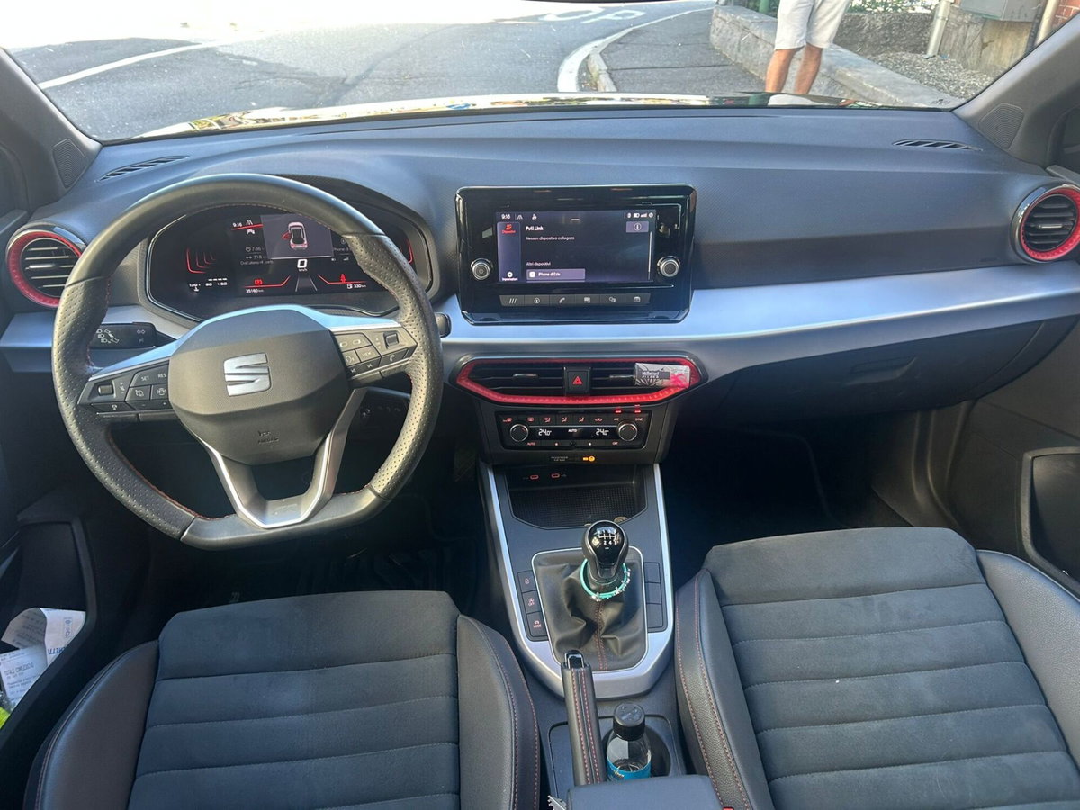 SEAT Arona 1.0 EcoTSI 110 CV DSG FR (14)
