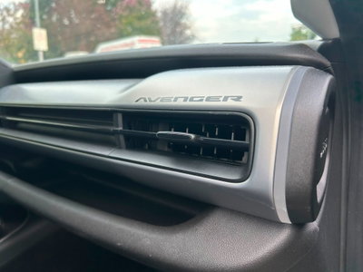 Jeep Avenger 1.2 turbo Summit fwd 100cv (14)