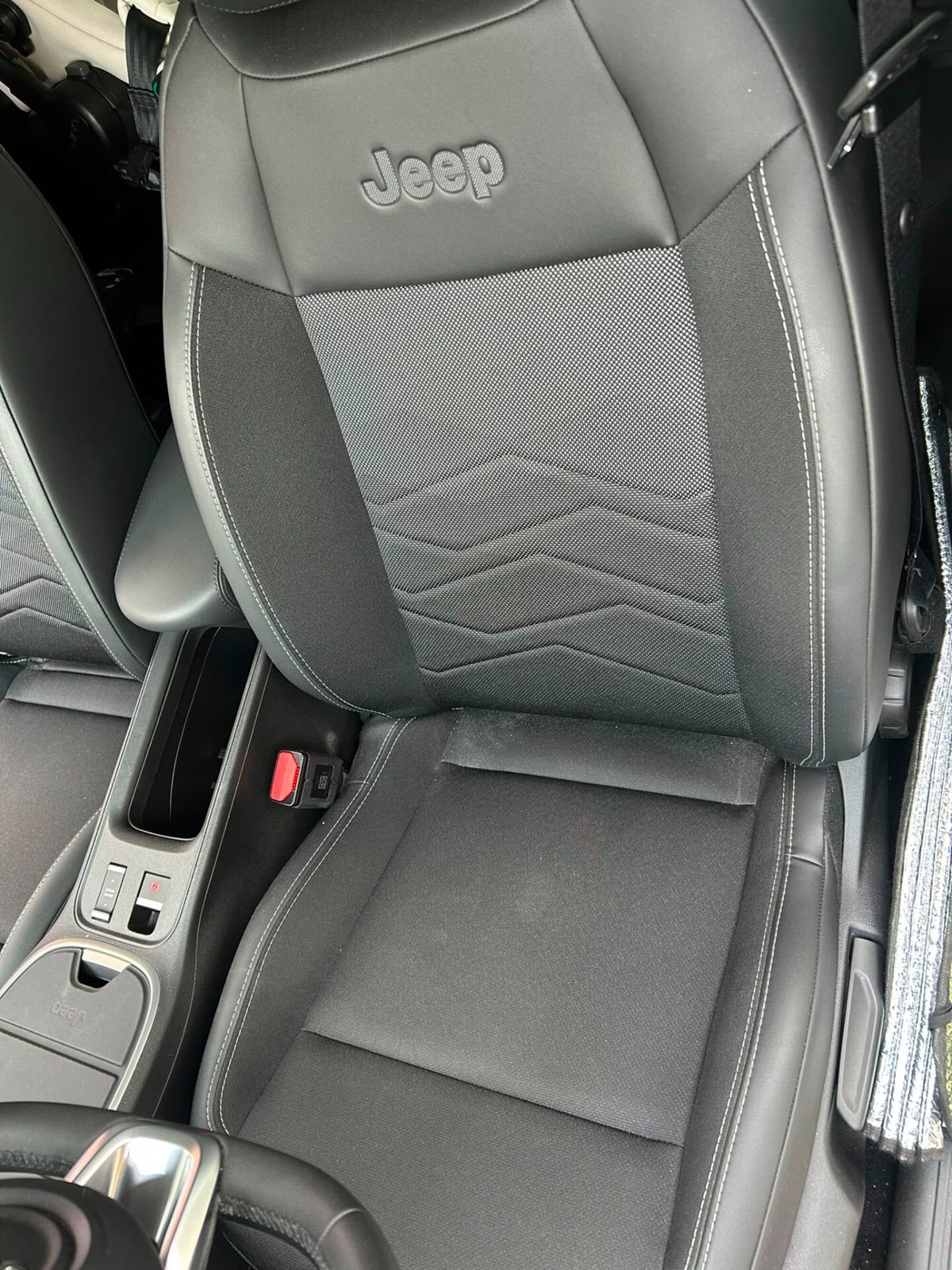 Jeep Avenger 1.2 turbo Summit fwd 100cv (7)