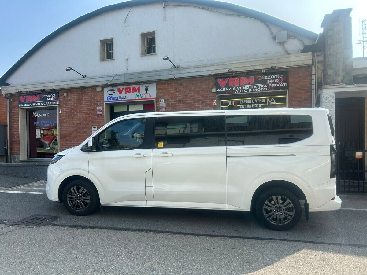 Ford Tourneo Connect 1.6 TDCi 115 CV Titanium