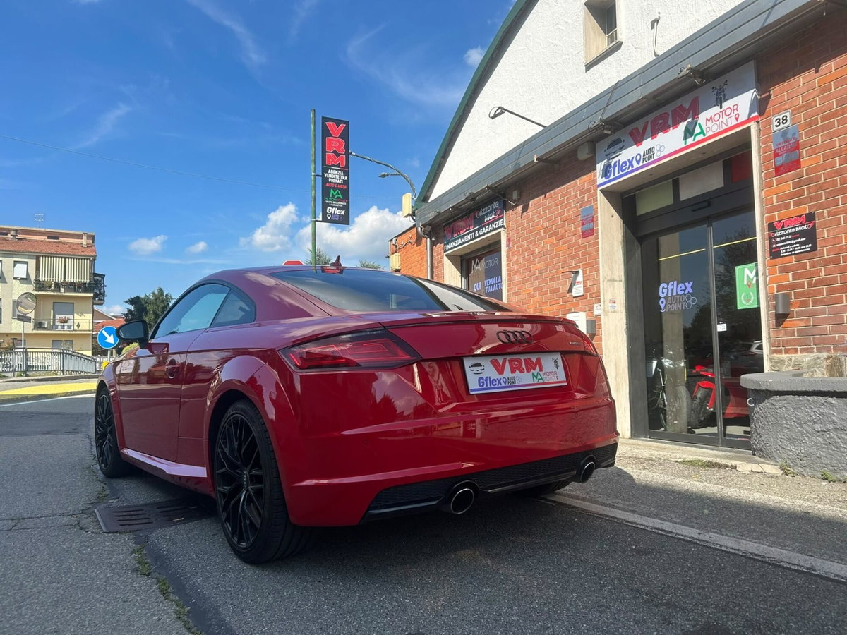 Audi TT Coupé 2.0 TFSI quattro S tronic S line (2)
