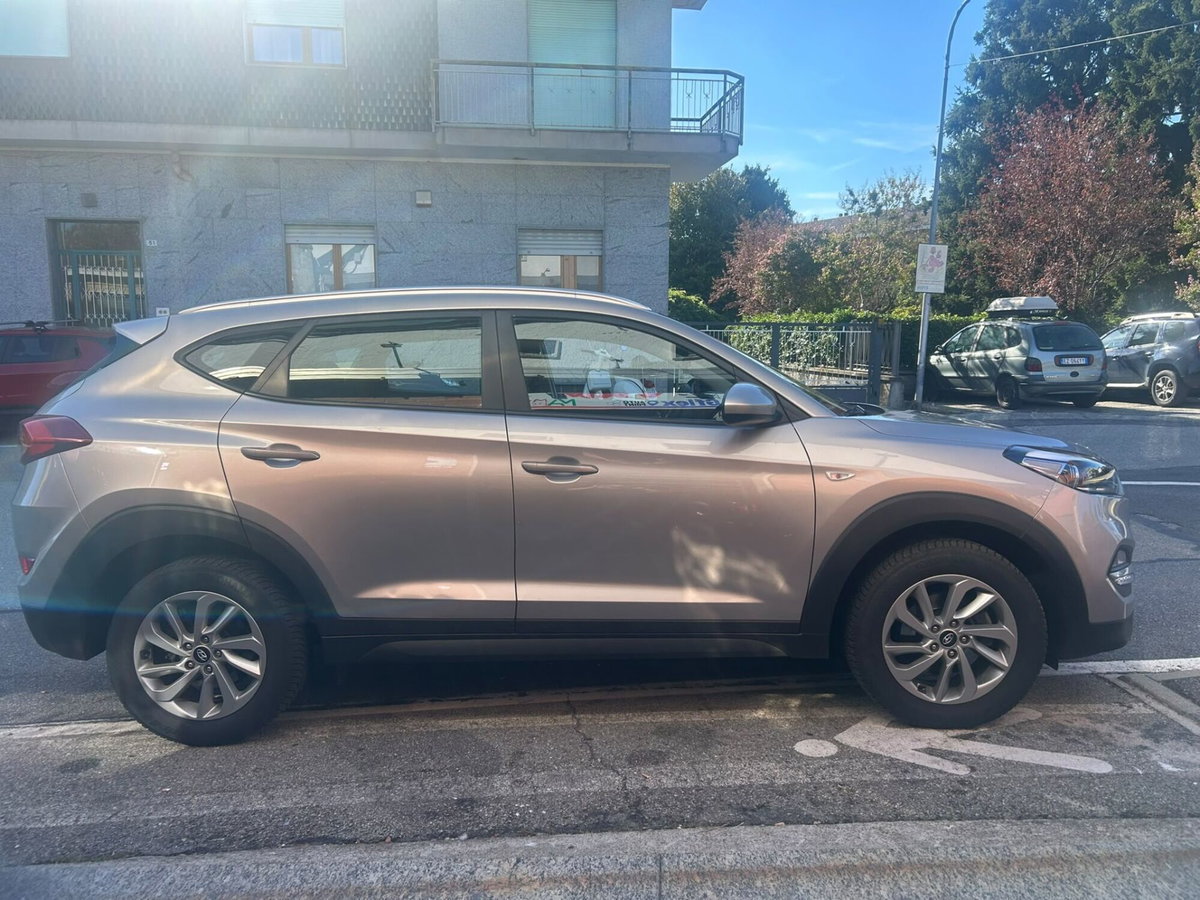 Hyundai Tucson 1.7 CRDi Comfort (8)