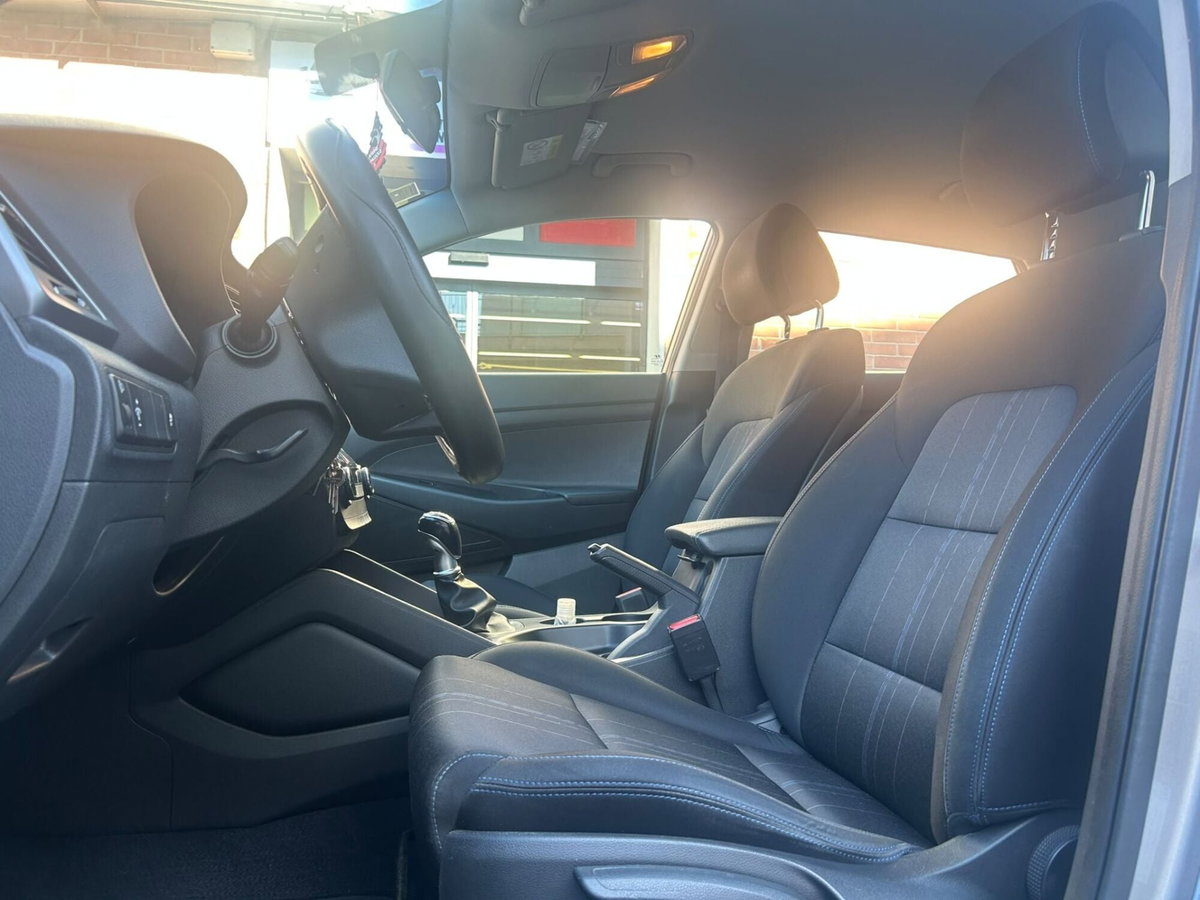 Hyundai Tucson 1.7 CRDi Comfort (6)