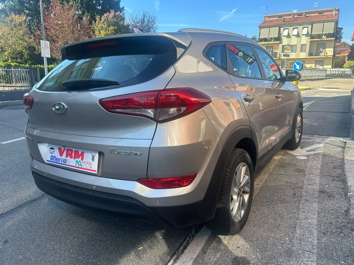 Hyundai Tucson 1.7 CRDi Comfort (2)