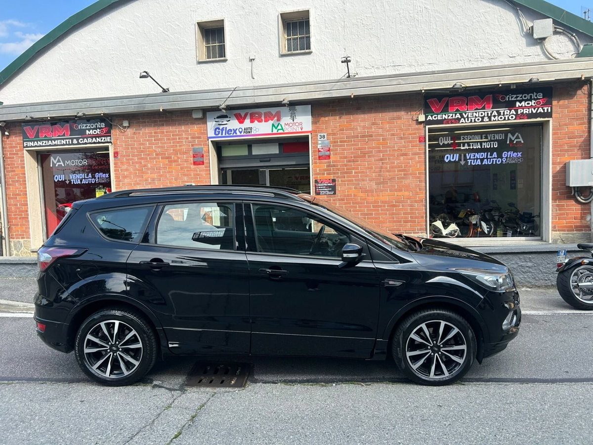 Ford Kuga 2.0 TDCI 120 CV S&S 2WD Business N1 (2)
