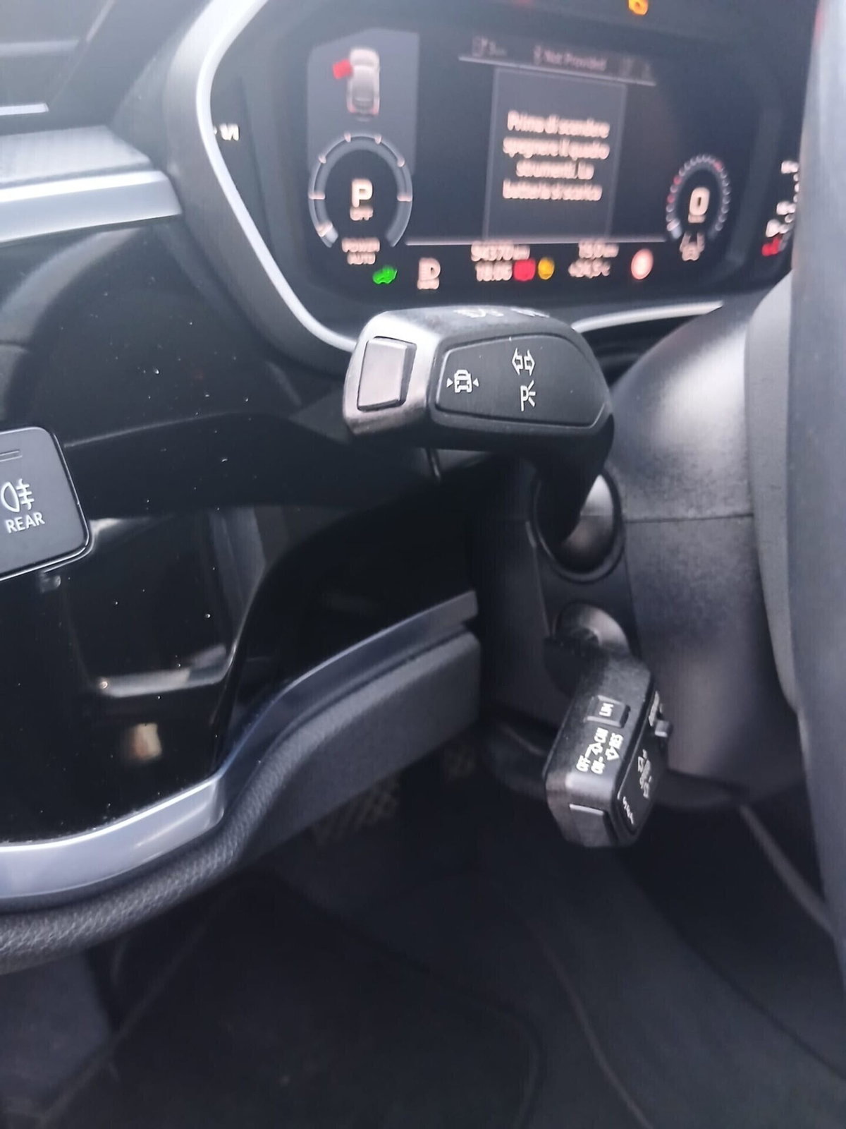 Audi Q3 1.4 TFSI 150 CV S tronic S Line Edition (14)